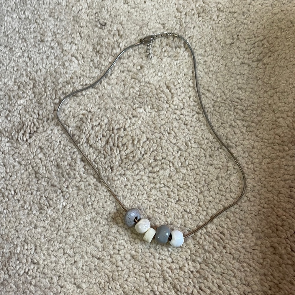 Simple bead necklace
